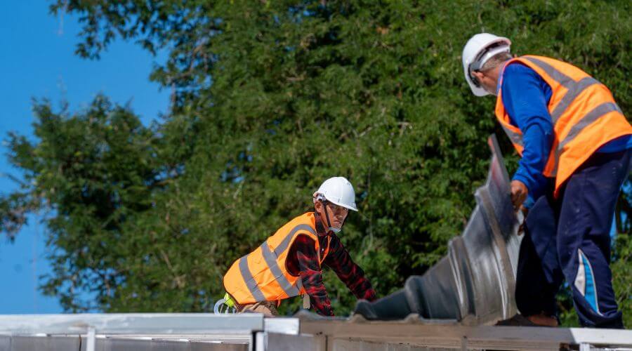 Professional gutter cleaning in Salt Point, NY